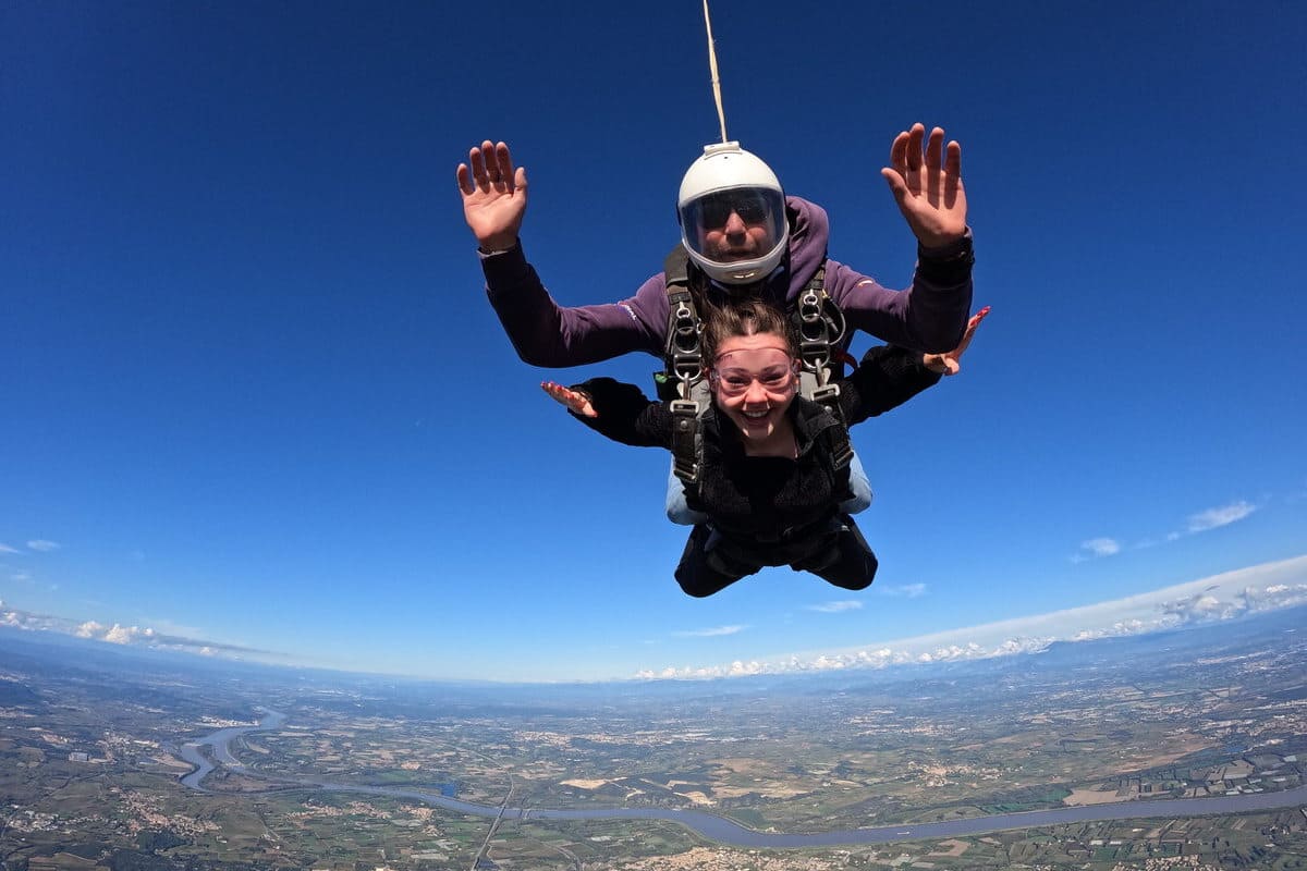 Saut en parachute à Orange | Volomax, centre de parachutisme